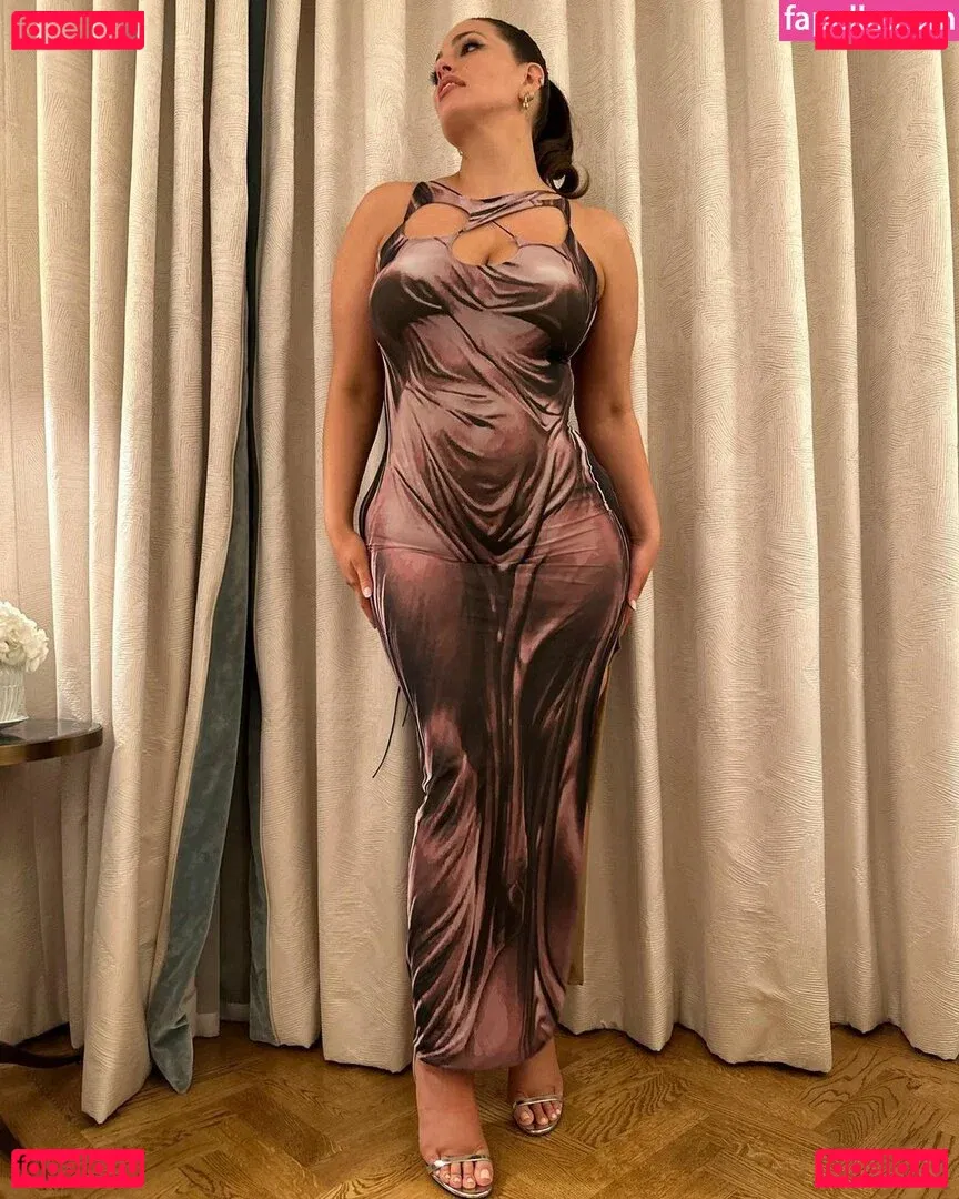 Ashley Graham Onlyfans Photo Gallery 