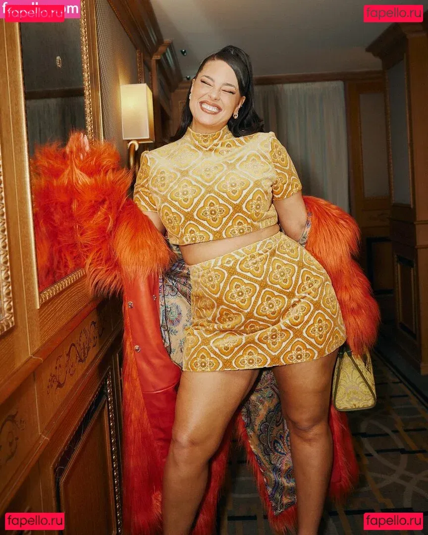 Ashley Graham Onlyfans Photo Gallery 