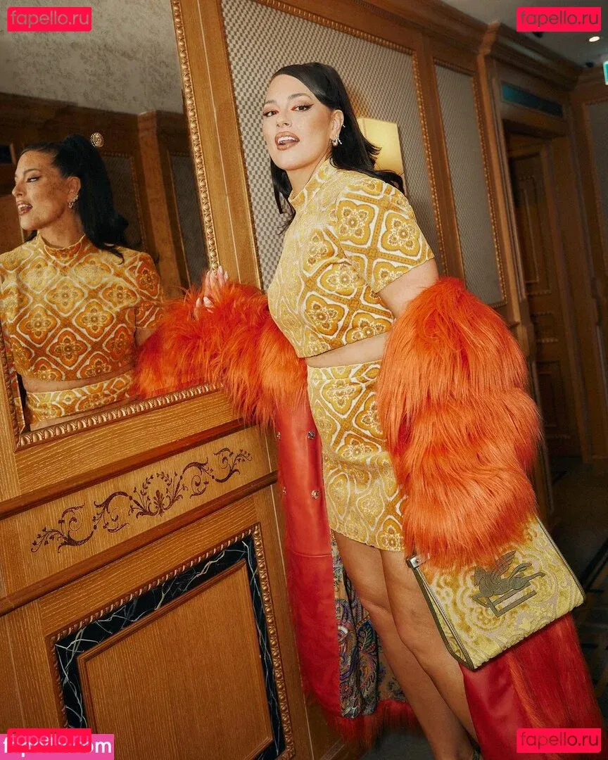 Ashley Graham Onlyfans Photo Gallery 