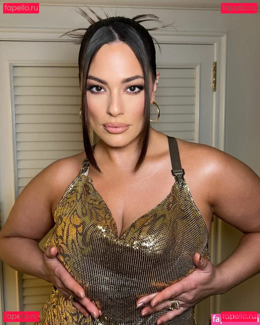 Ashley Graham Onlyfans Photo Gallery 