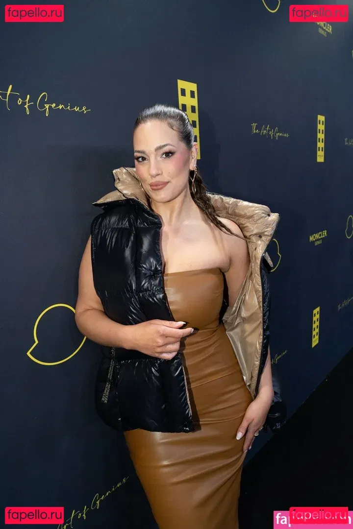 Ashley Graham Onlyfans Photo Gallery 