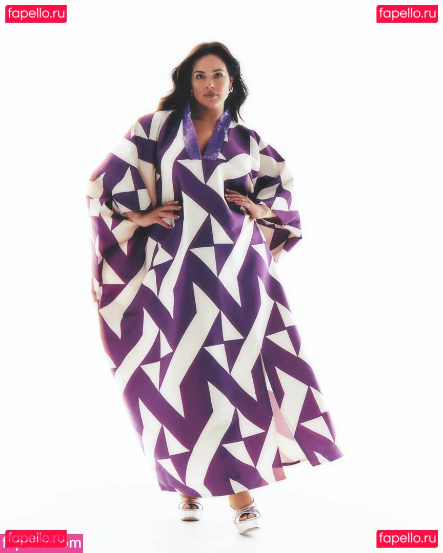 Ashley Graham Onlyfans Photo Gallery 