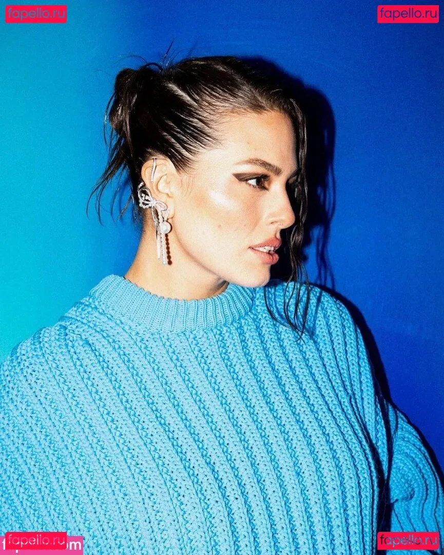 Ashley Graham Onlyfans Photo Gallery 