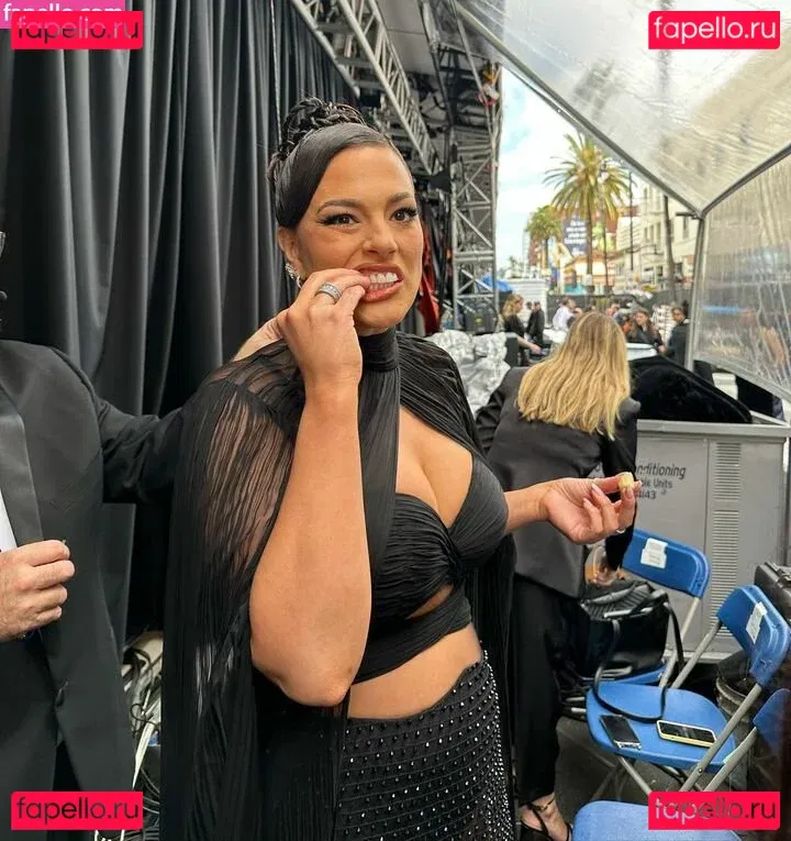 Ashley Graham Onlyfans Photo Gallery 