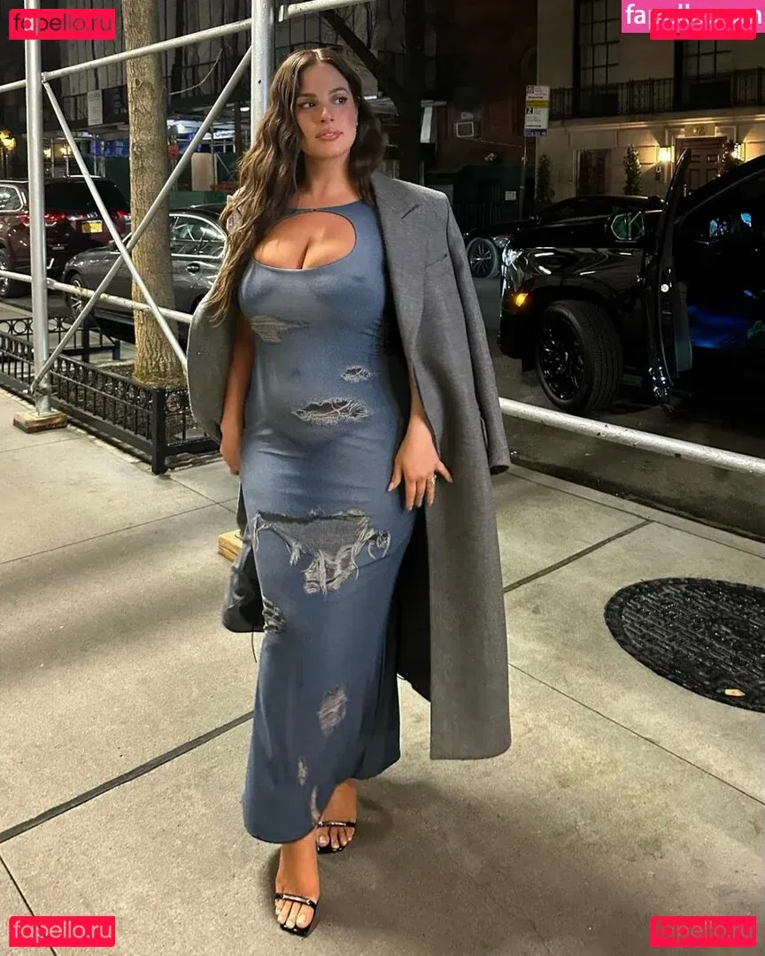 Ashley Graham Onlyfans Photo Gallery 