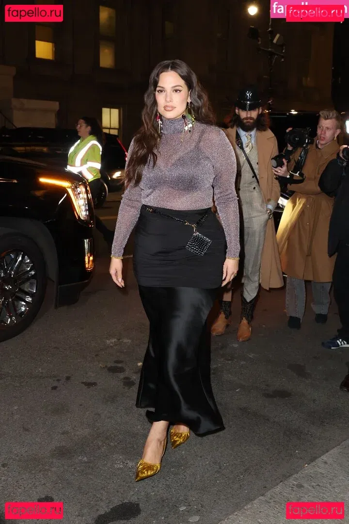 Ashley Graham Onlyfans Photo Gallery 