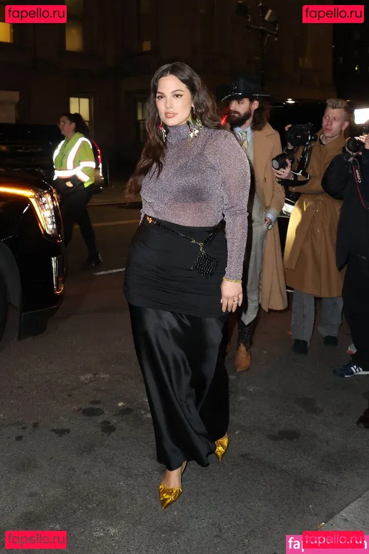 Ashley Graham Onlyfans Photo Gallery 