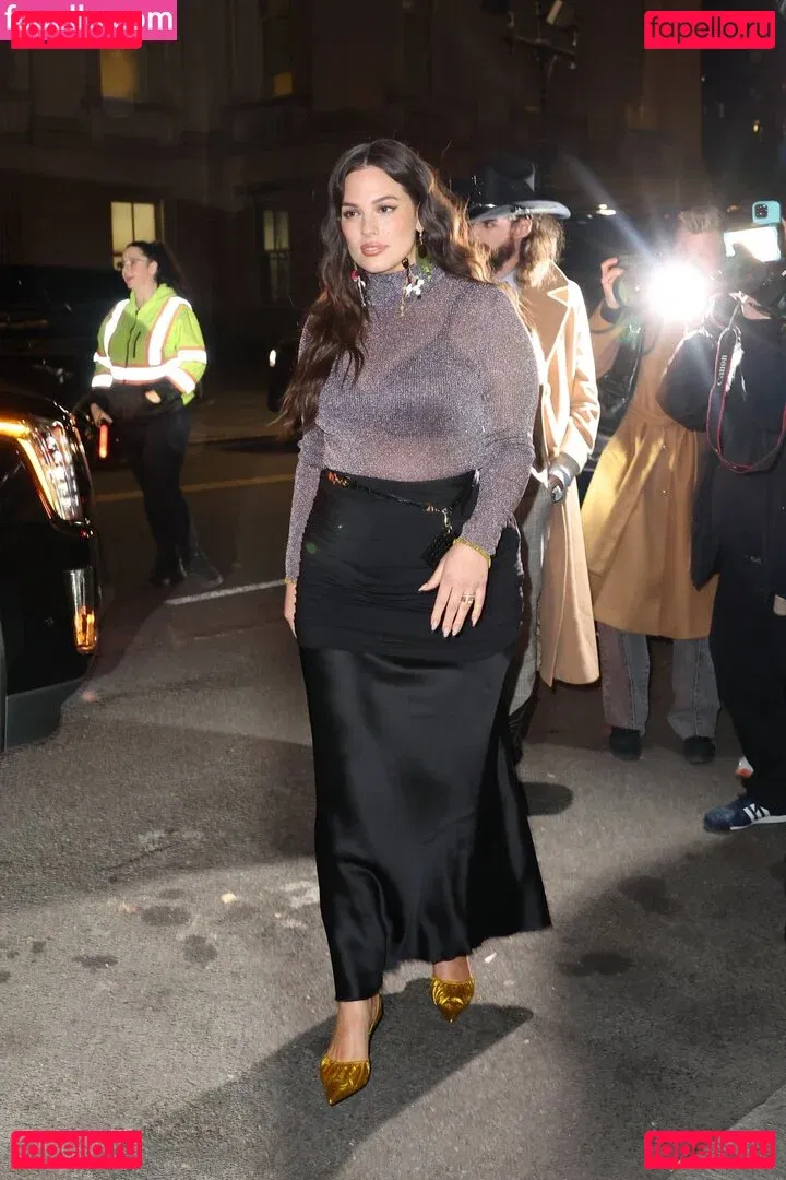 Ashley Graham Onlyfans Photo Gallery 