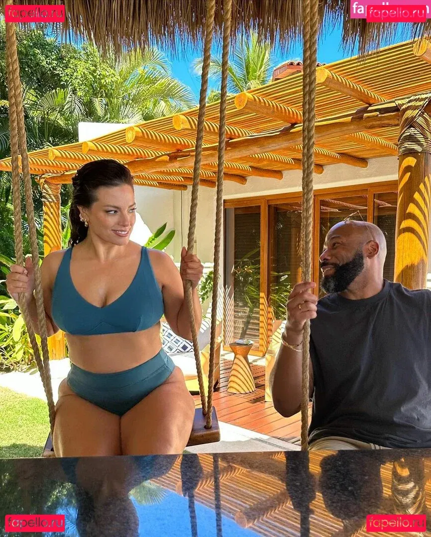 Ashley Graham Onlyfans Photo Gallery 