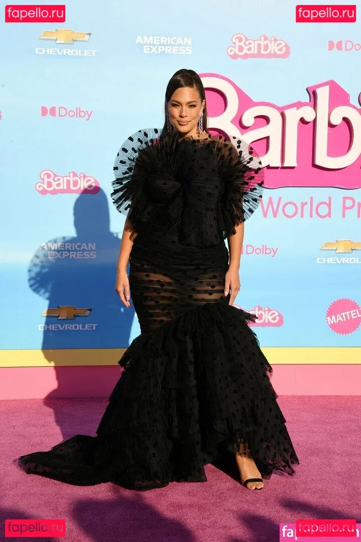 Ashley Graham Onlyfans Photo Gallery 