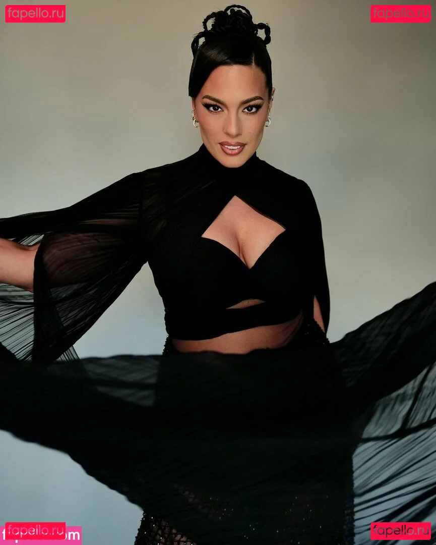 Ashley Graham Onlyfans Photo Gallery 