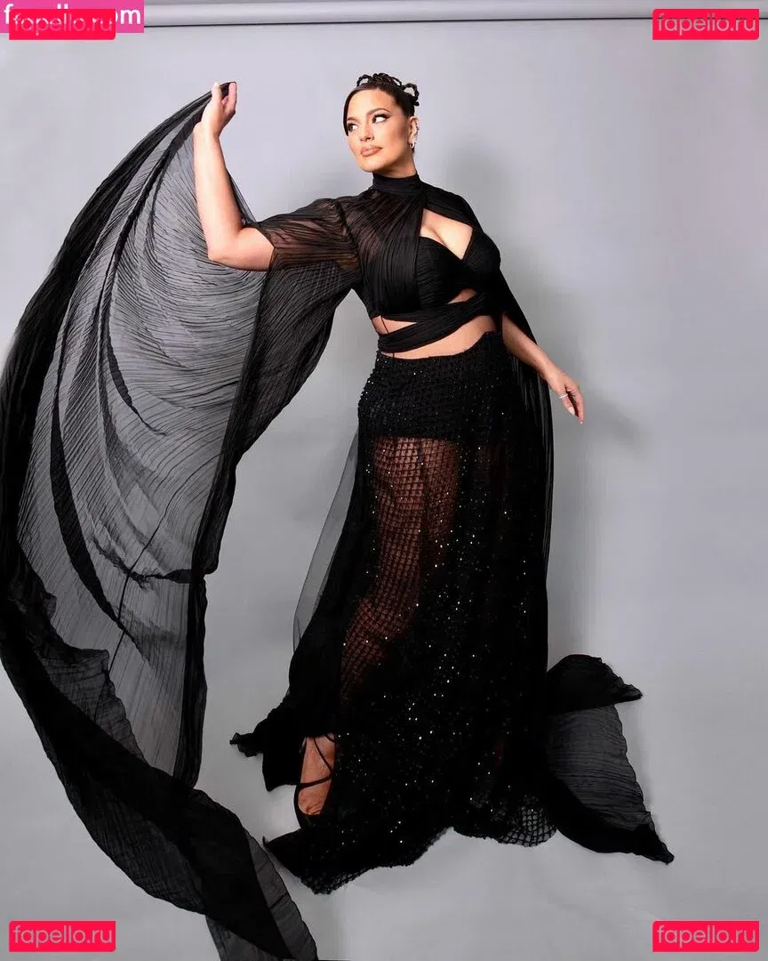 Ashley Graham Onlyfans Photo Gallery 