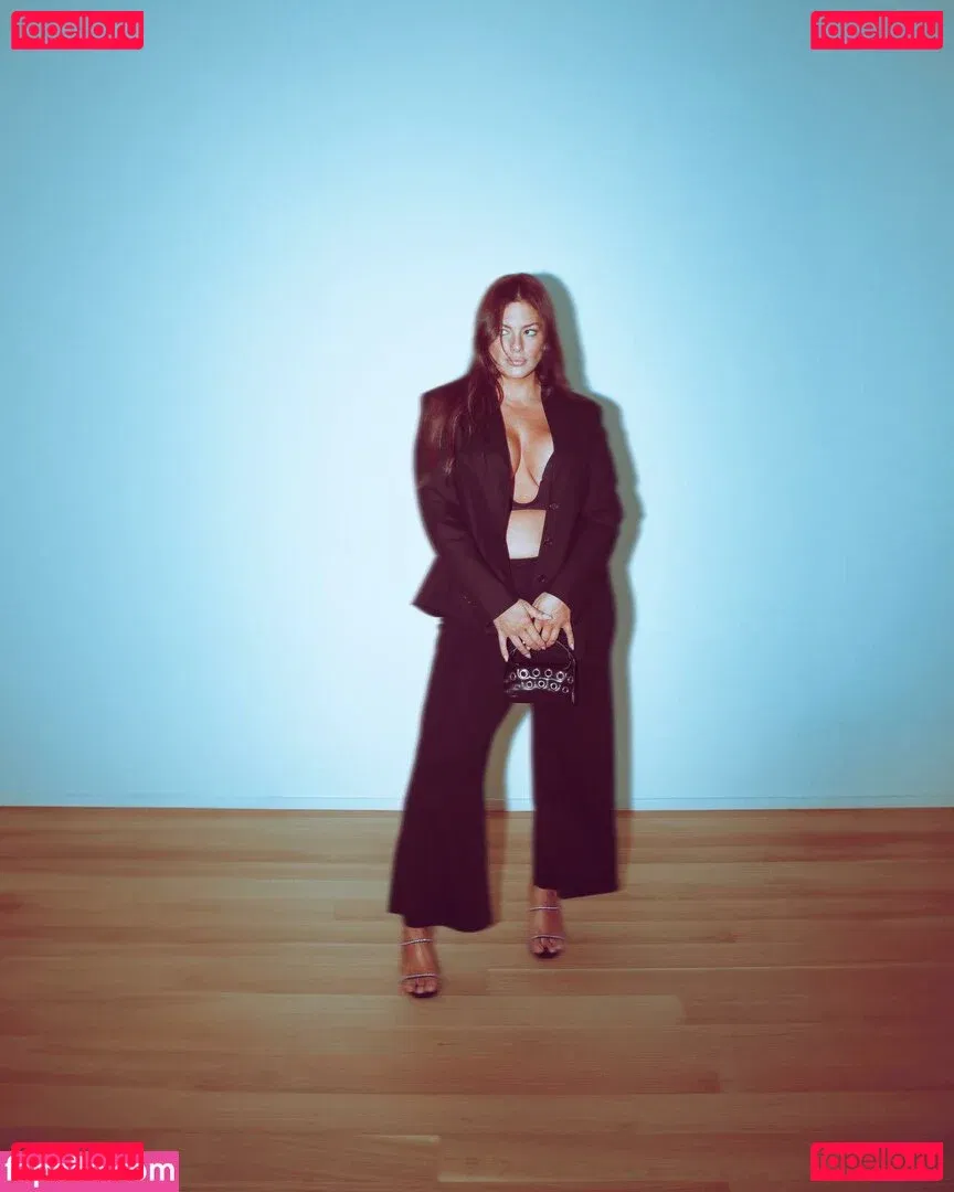 Ashley Graham Onlyfans Photo Gallery 