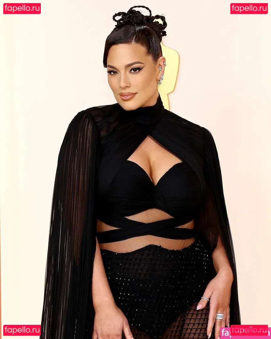 Ashley Graham Onlyfans Photo Gallery 