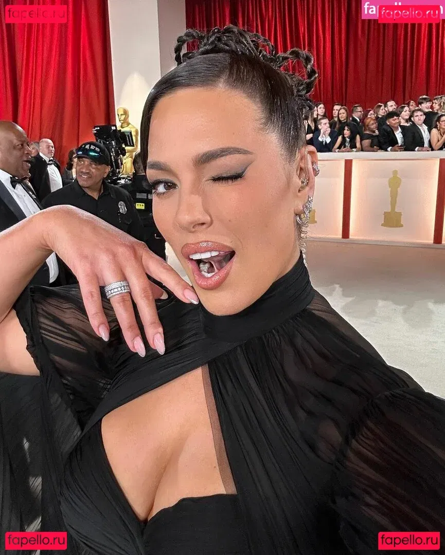 Ashley Graham Onlyfans Photo Gallery 