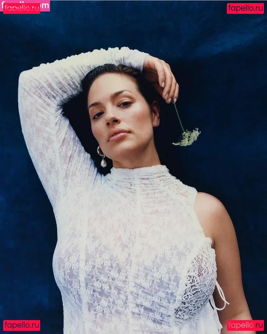 Ashley Graham Onlyfans Photo Gallery 