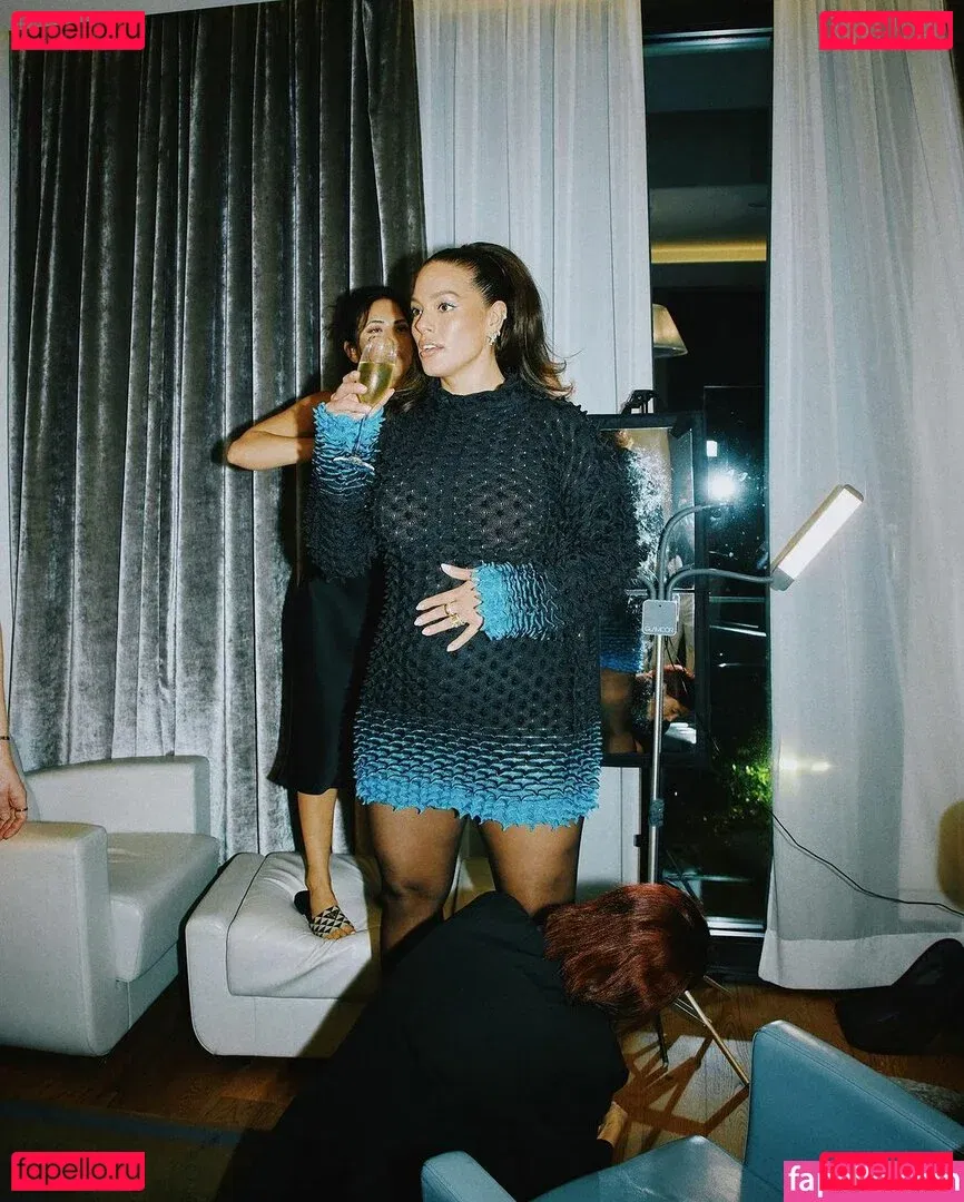 Ashley Graham Onlyfans Photo Gallery 