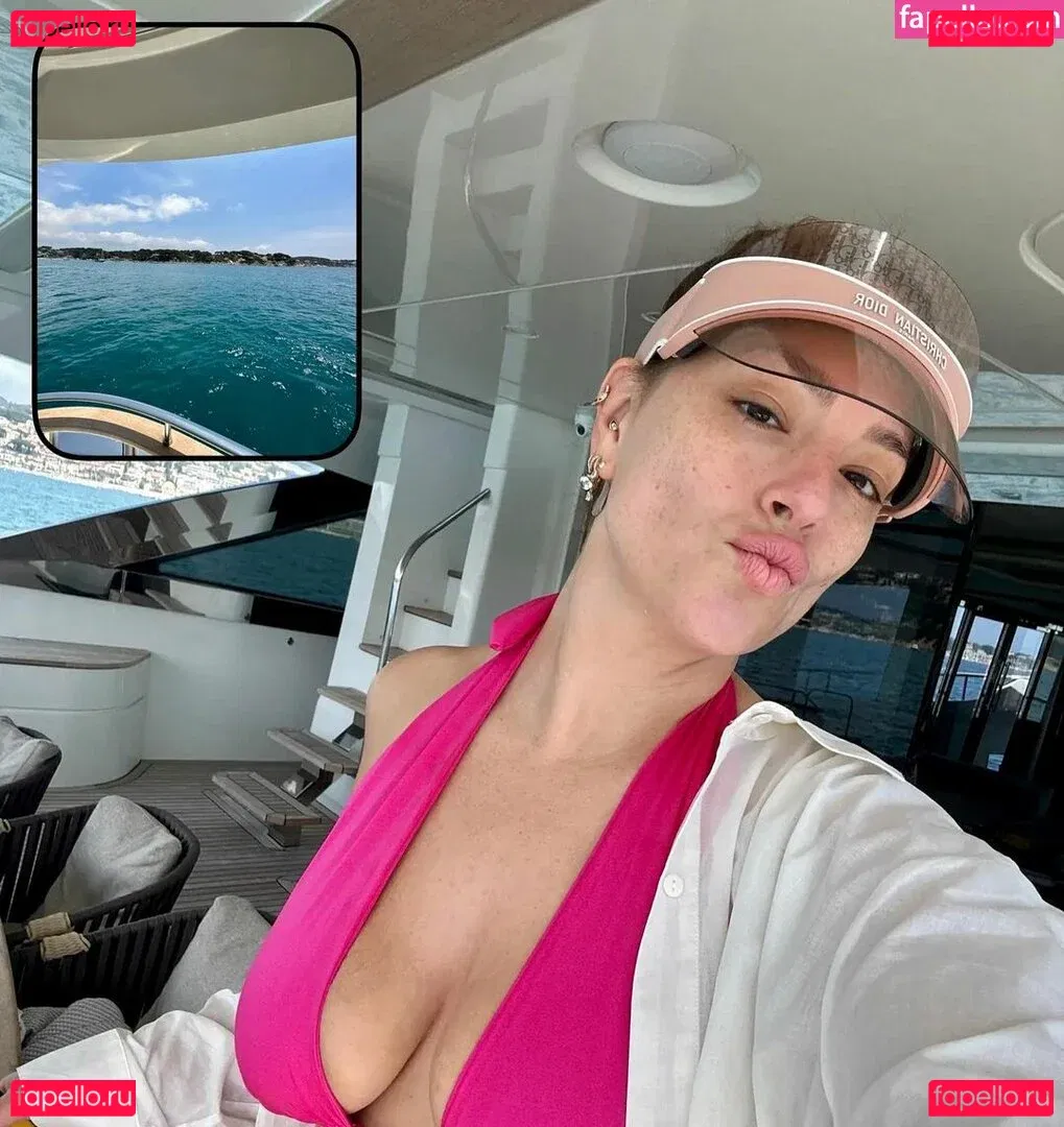 Ashley Graham Onlyfans Photo Gallery 