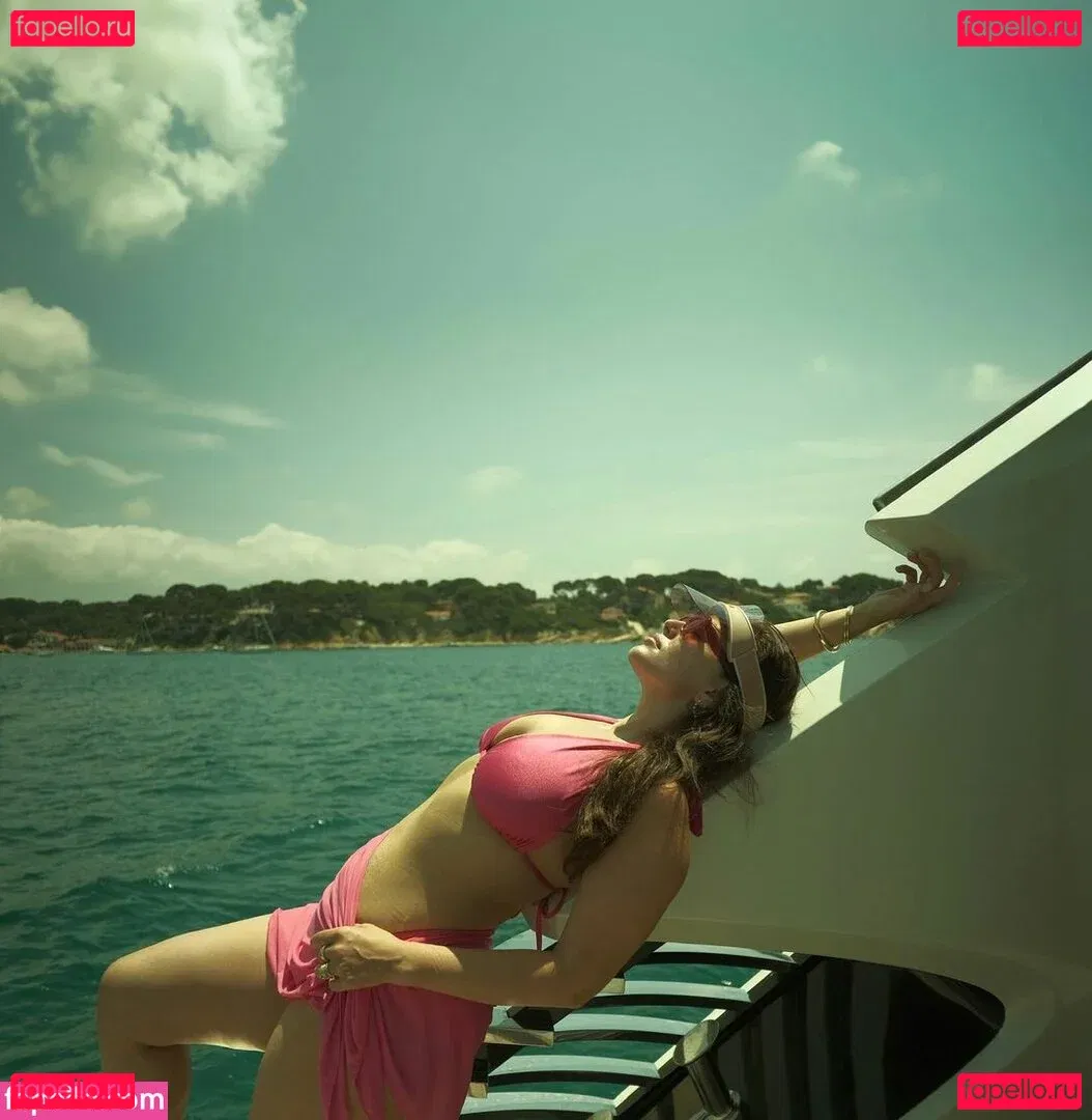 Ashley Graham Onlyfans Photo Gallery 