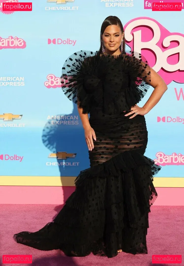 Ashley Graham Onlyfans Photo Gallery 