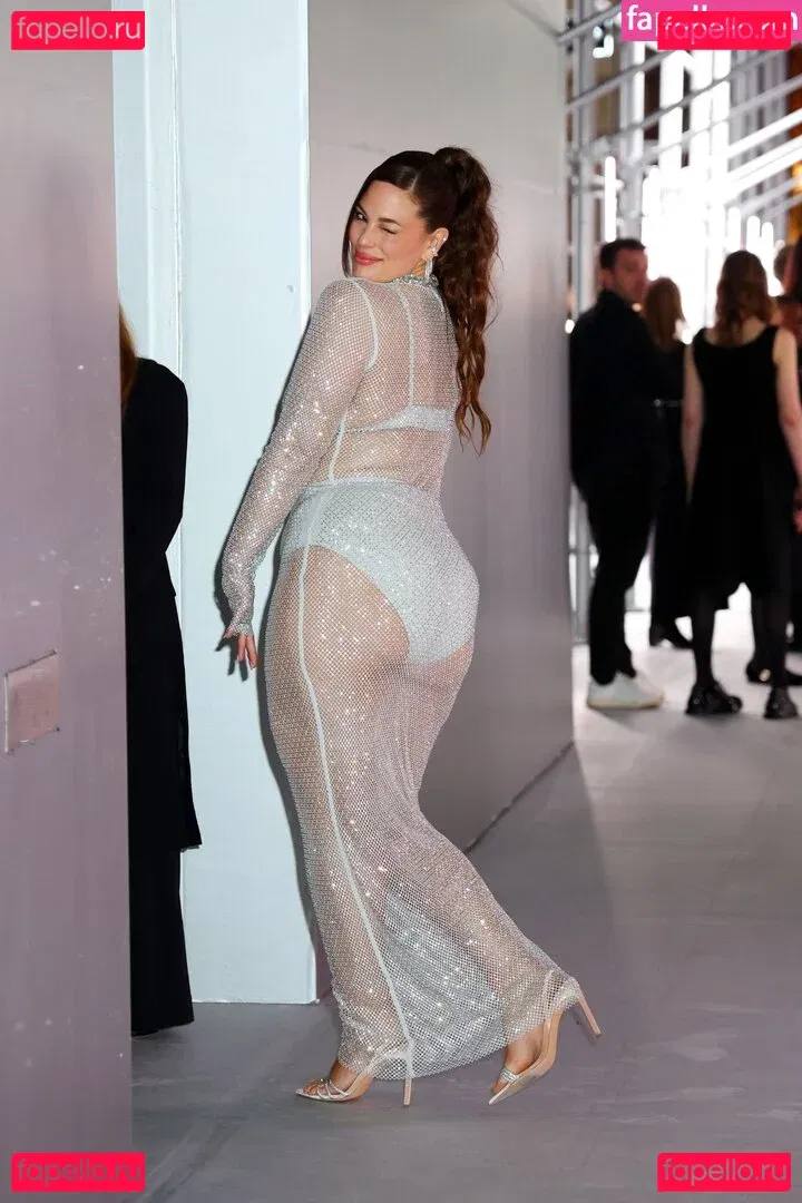 Ashley Graham Onlyfans Photo Gallery 