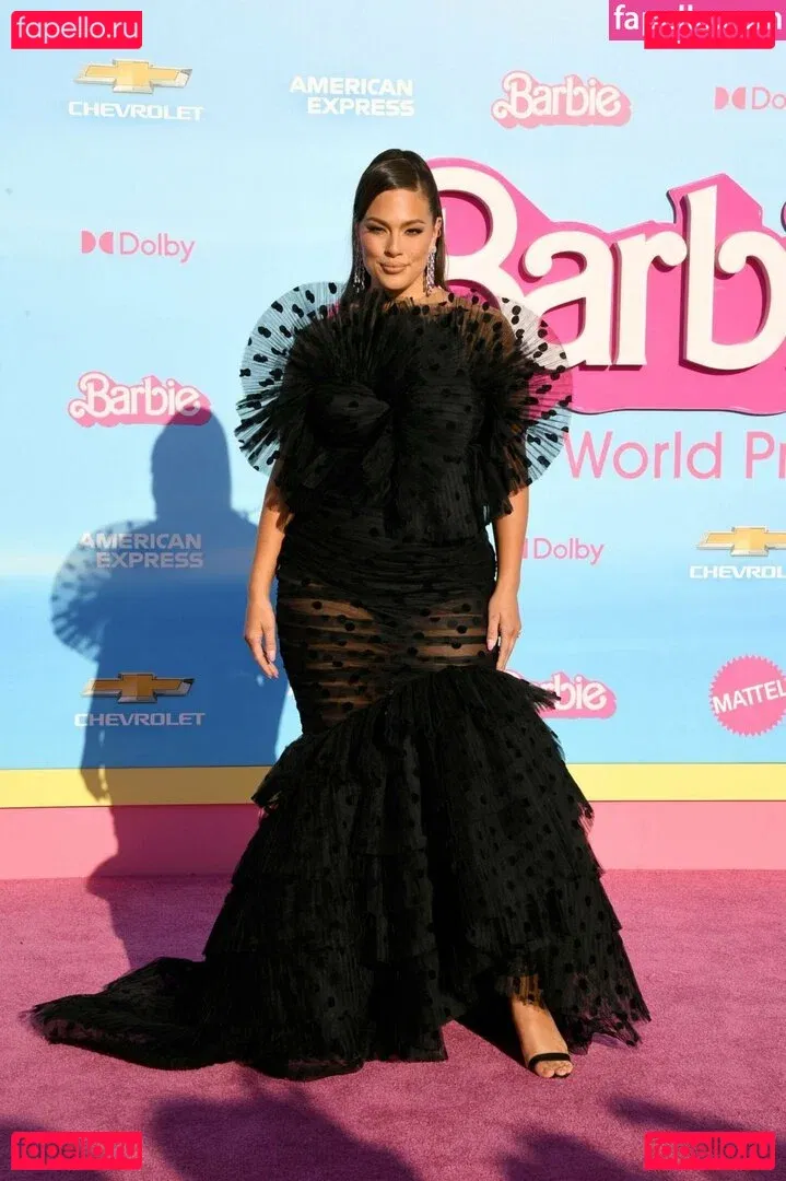 Ashley Graham Onlyfans Photo Gallery 