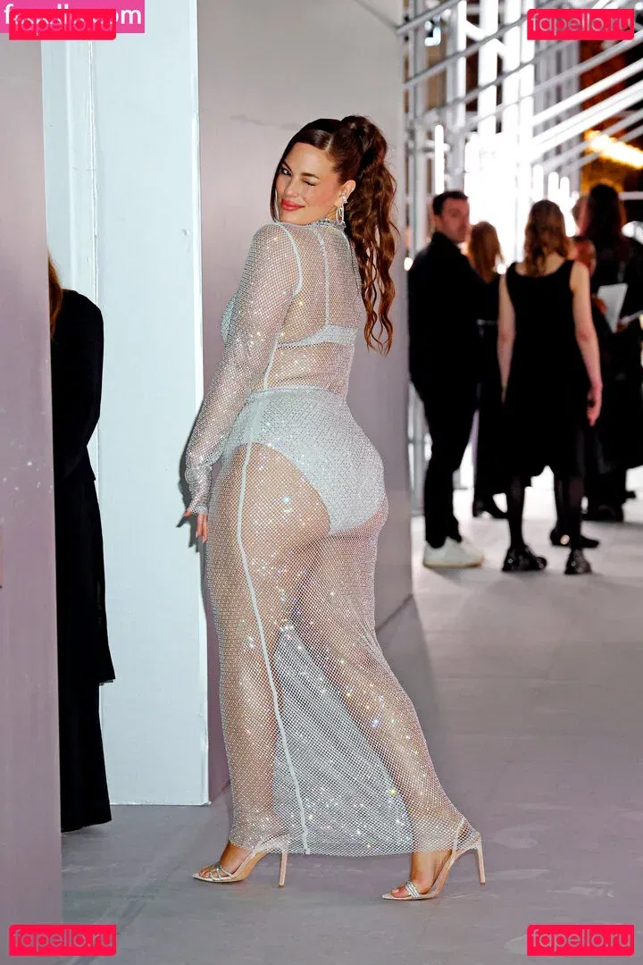 Ashley Graham Onlyfans Photo Gallery 
