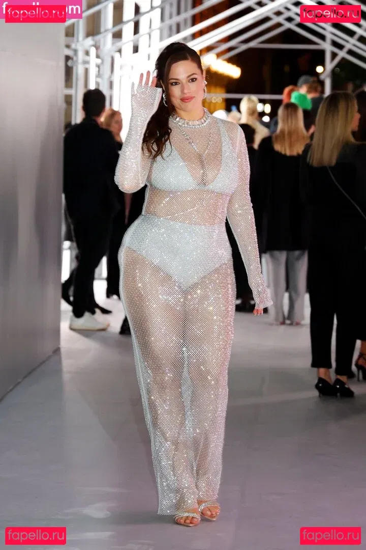 Ashley Graham Onlyfans Photo Gallery 