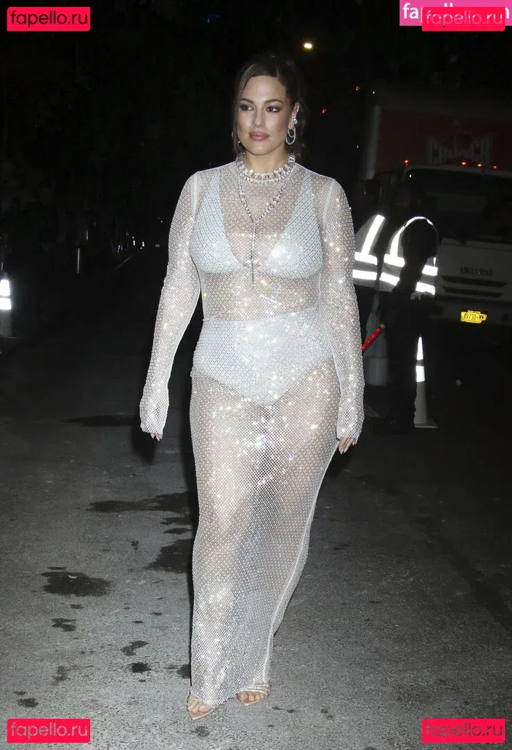 Ashley Graham Onlyfans Photo Gallery 