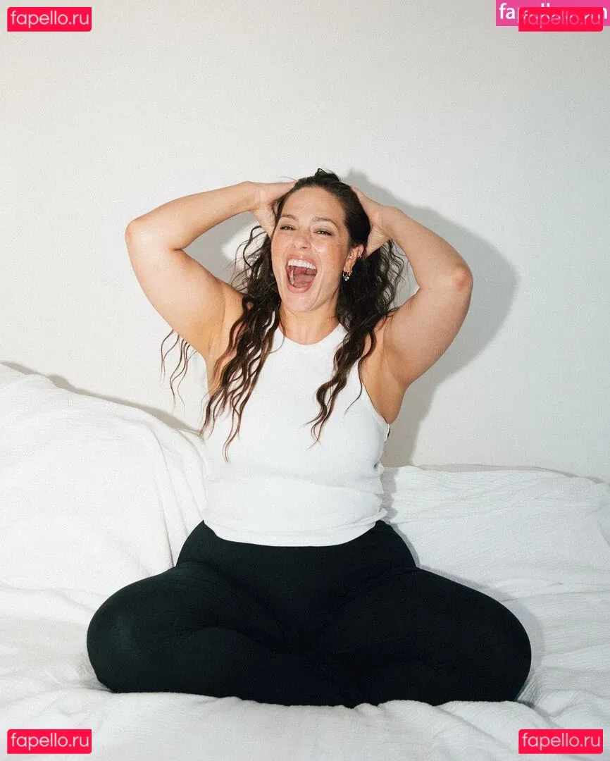 Ashley Graham Onlyfans Photo Gallery 