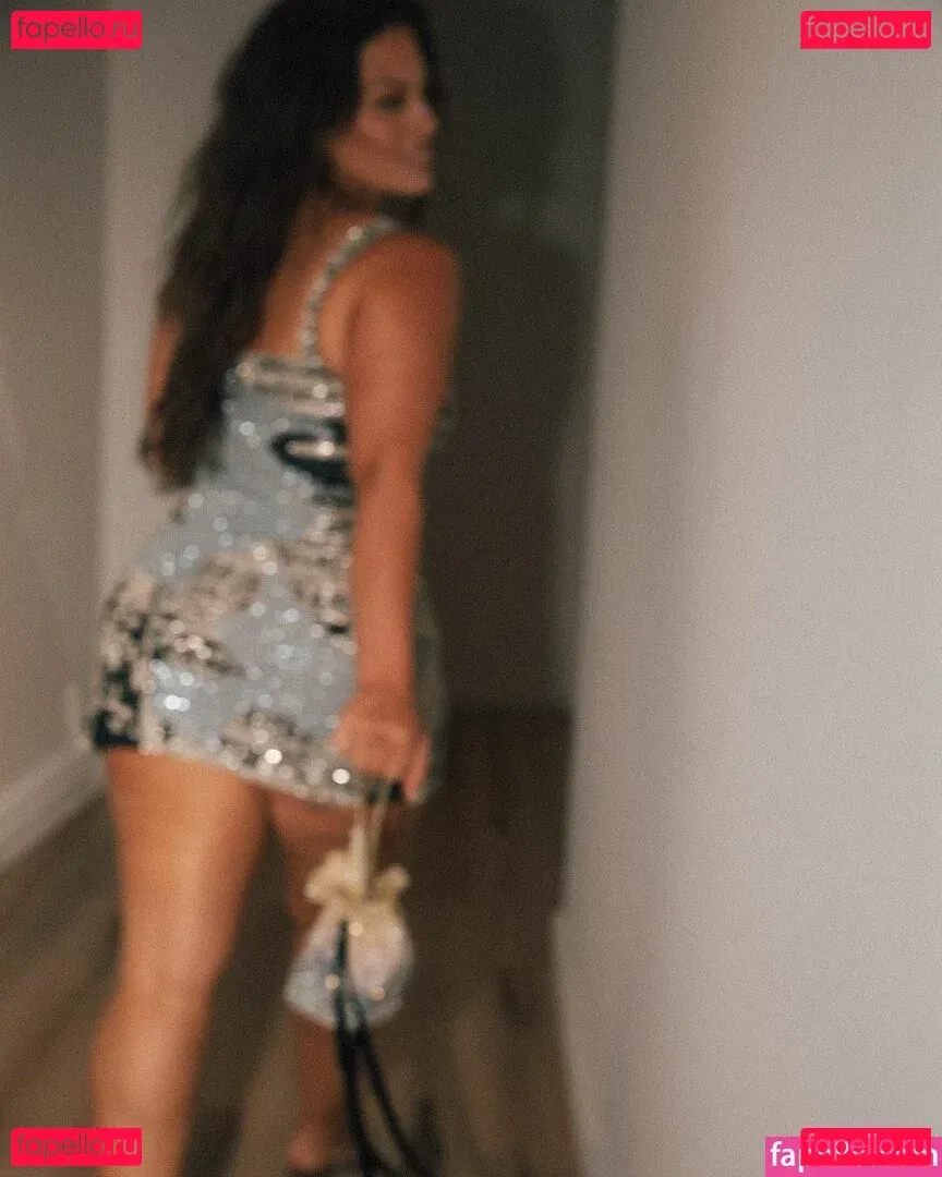Ashley Graham Onlyfans Photo Gallery 
