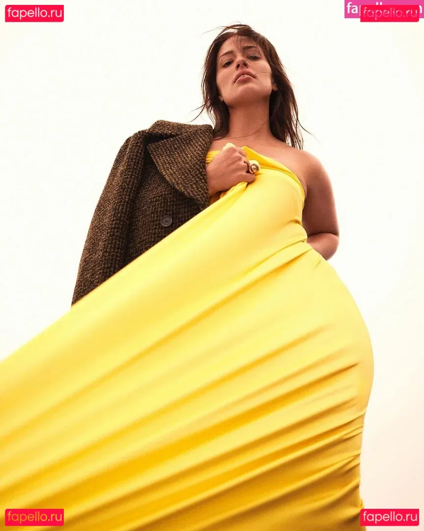 Ashley Graham Onlyfans Photo Gallery 