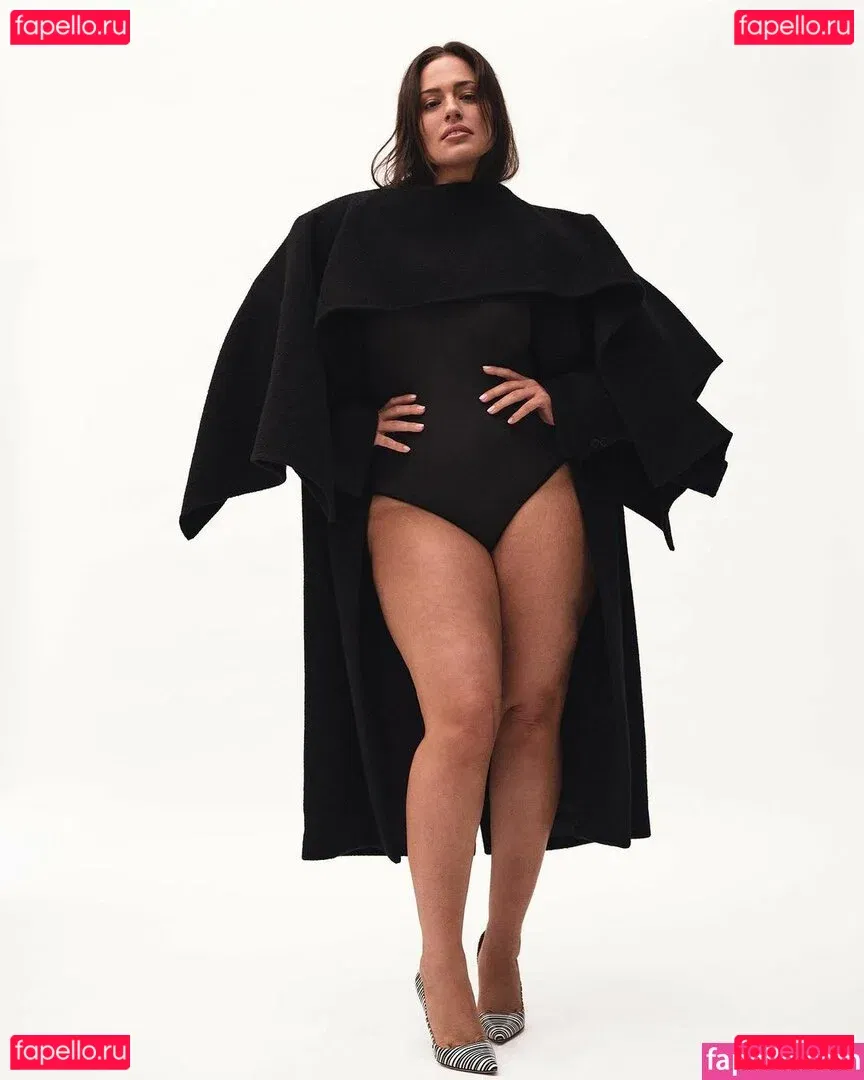 Ashley Graham Onlyfans Photo Gallery 