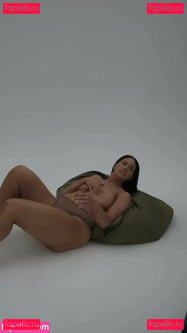 Ashley Graham Onlyfans Photo Gallery 