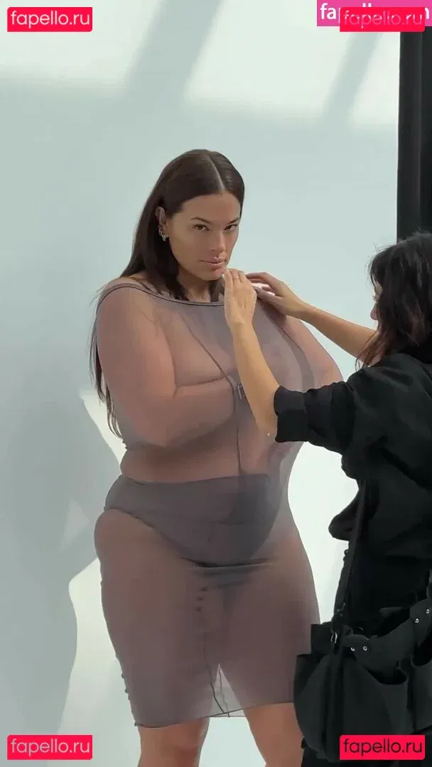Ashley Graham Onlyfans Photo Gallery 