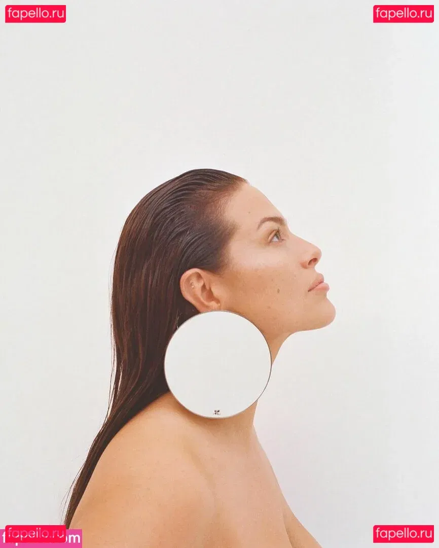 Ashley Graham Onlyfans Photo Gallery 