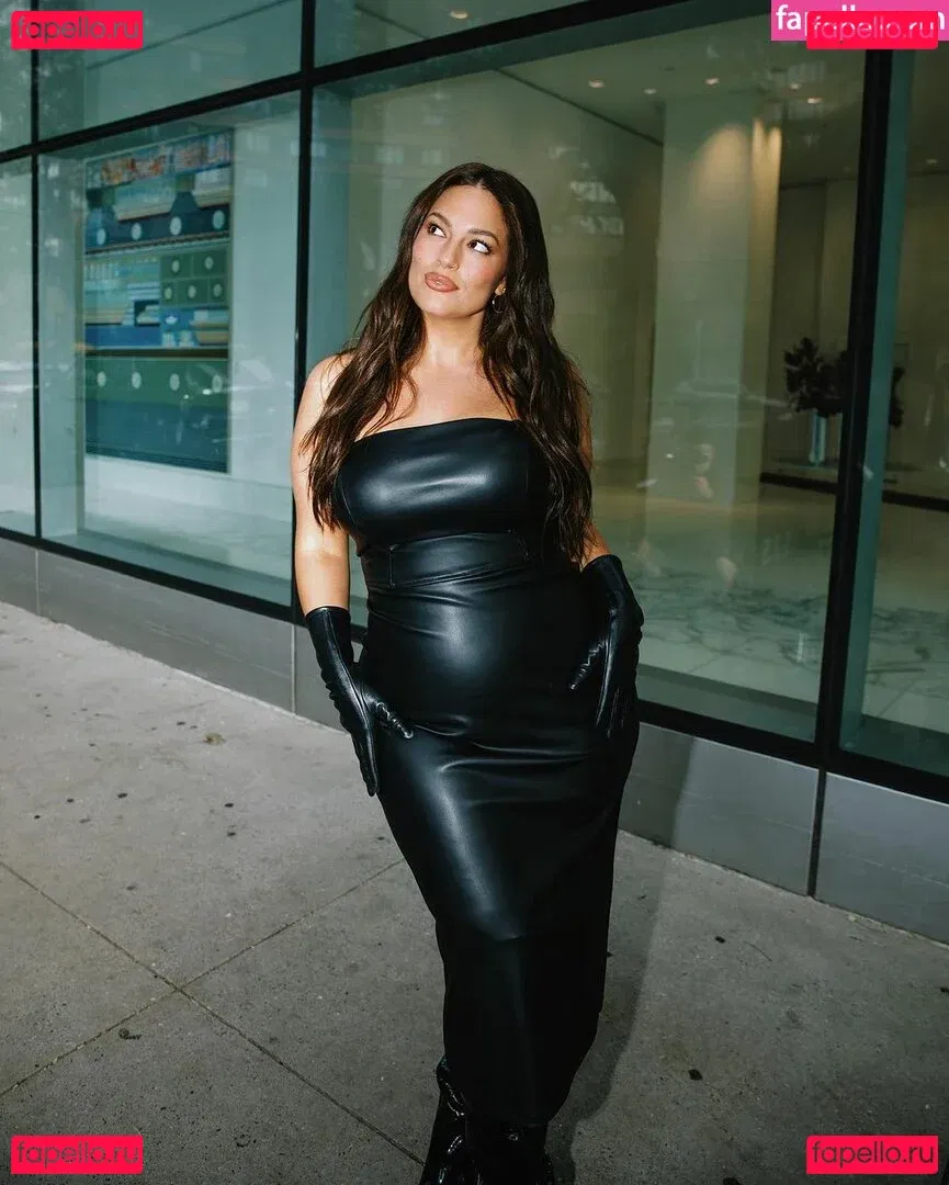 Ashley Graham Onlyfans Photo Gallery 