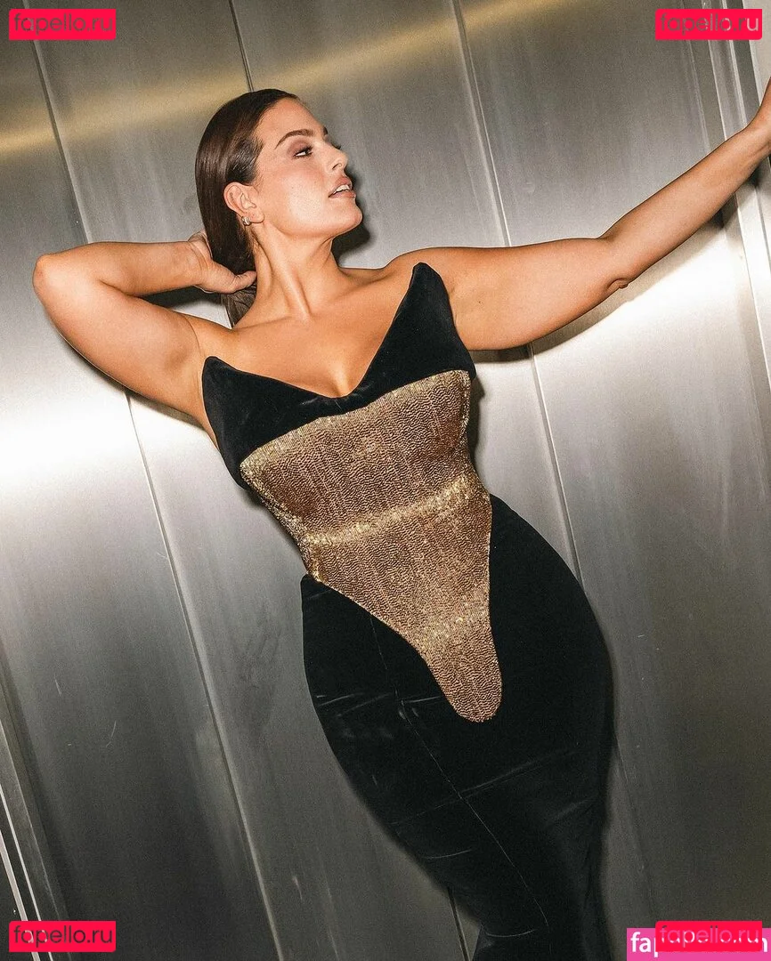 Ashley Graham Onlyfans Photo Gallery 