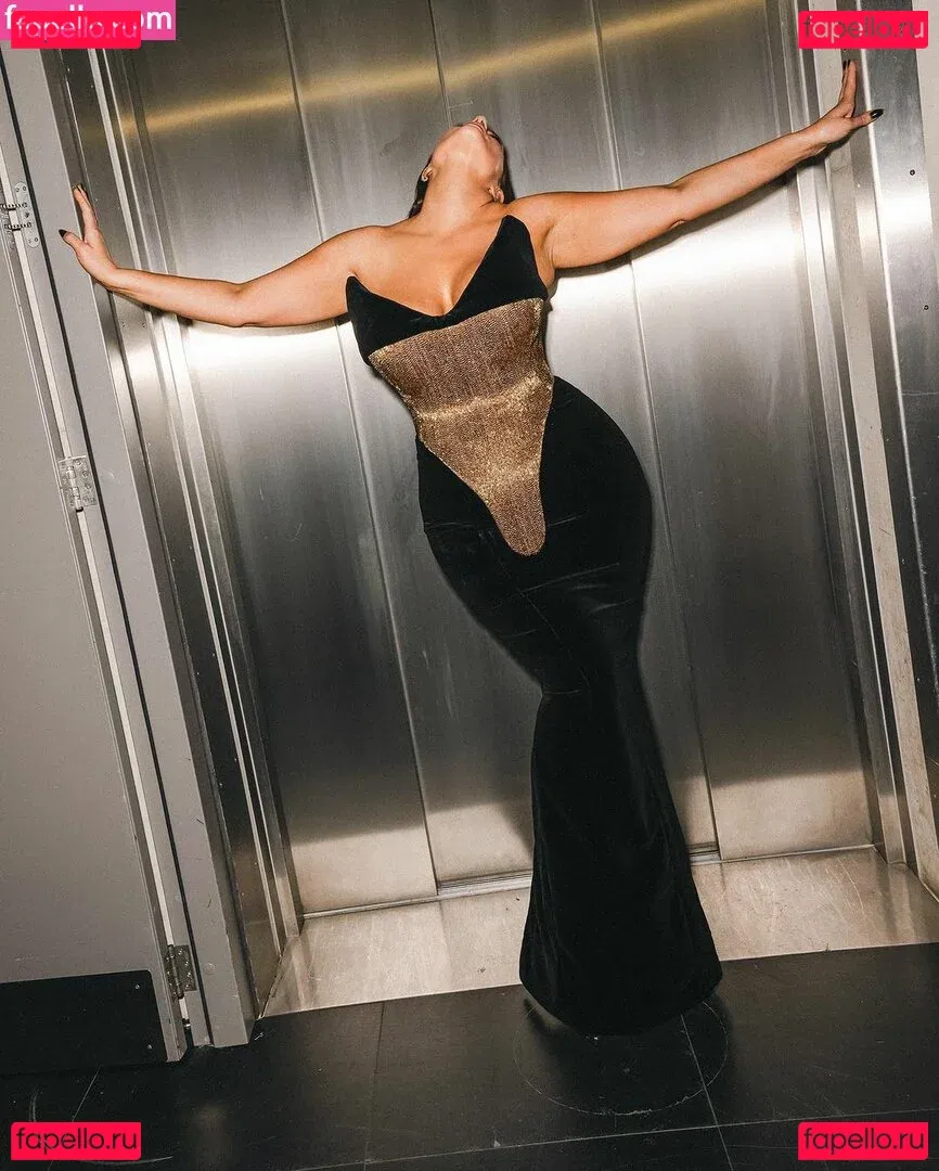 Ashley Graham Onlyfans Photo Gallery 