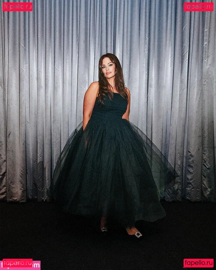 Ashley Graham Onlyfans Photo Gallery 