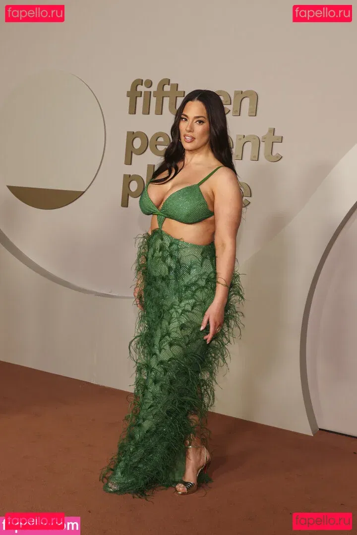 Ashley Graham Onlyfans Photo Gallery 