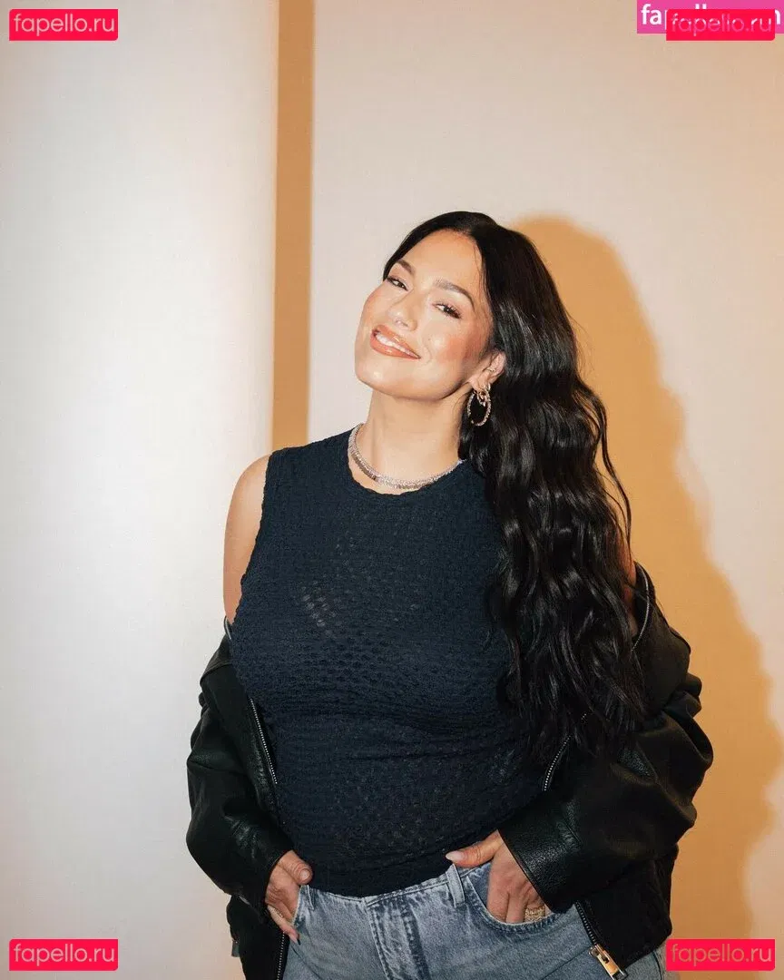 Ashley Graham Onlyfans Photo Gallery 