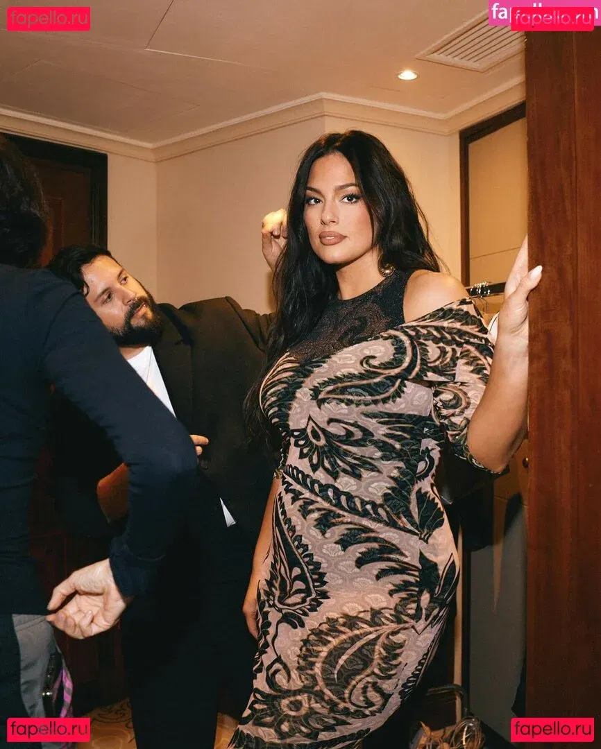 Ashley Graham Onlyfans Photo Gallery 