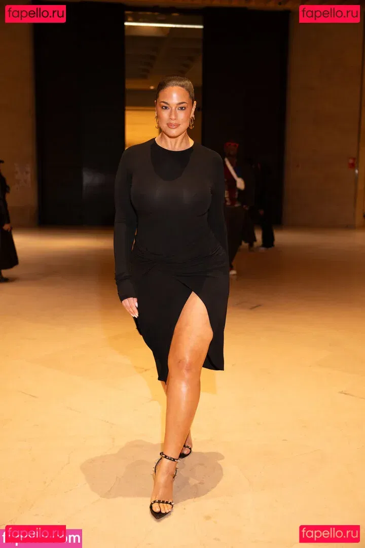Ashley Graham Onlyfans Photo Gallery 