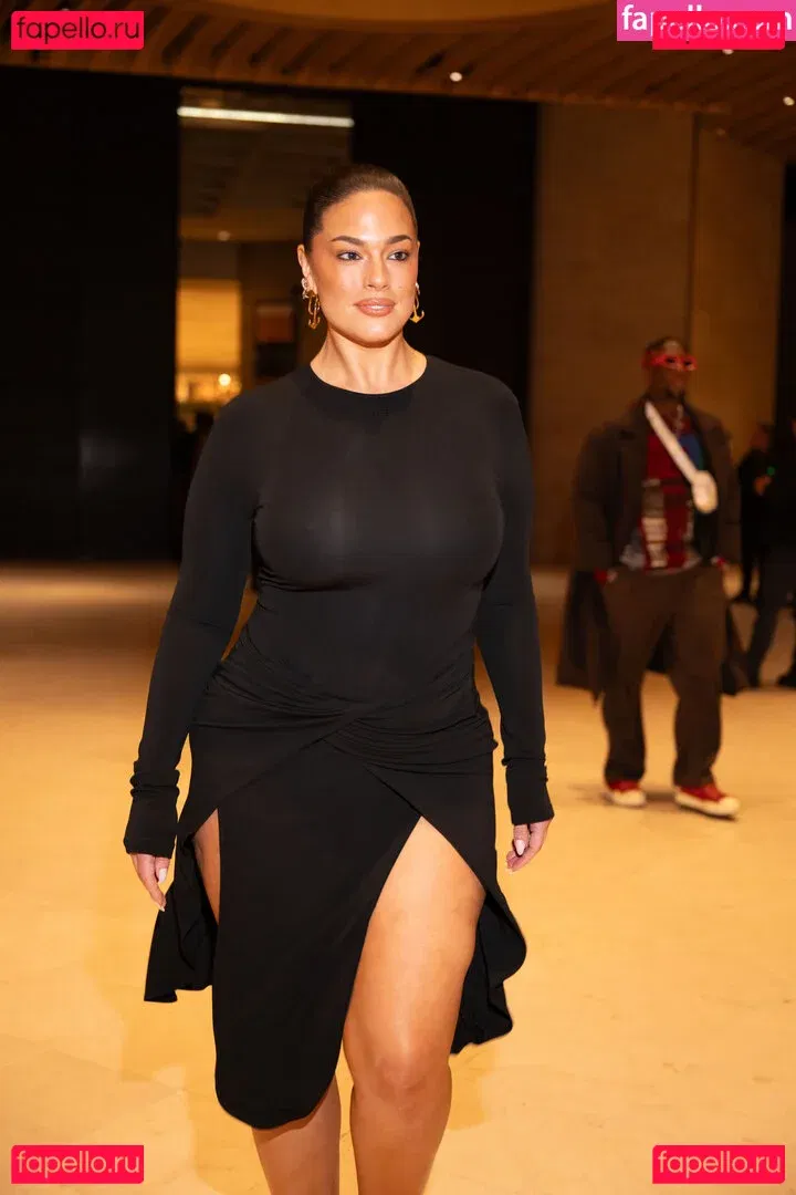 Ashley Graham Onlyfans Photo Gallery 