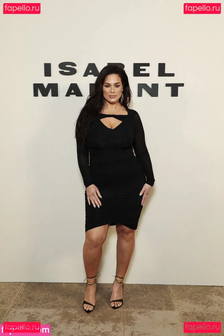 Ashley Graham Onlyfans Photo Gallery 