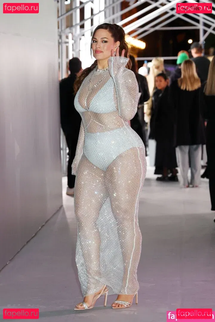 Ashley Graham Onlyfans Photo Gallery 