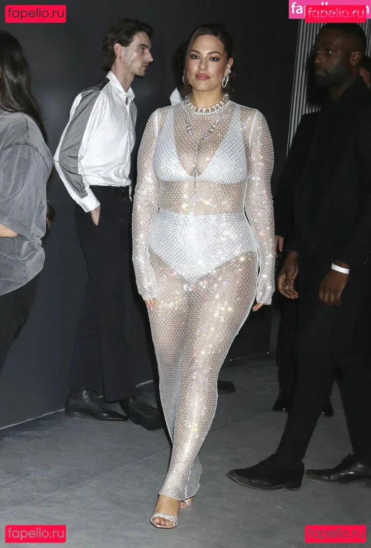 Ashley Graham Onlyfans Photo Gallery 