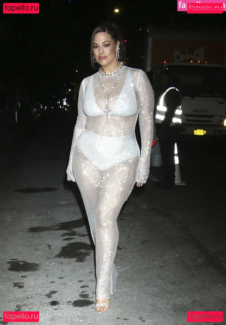 Ashley Graham Onlyfans Photo Gallery 