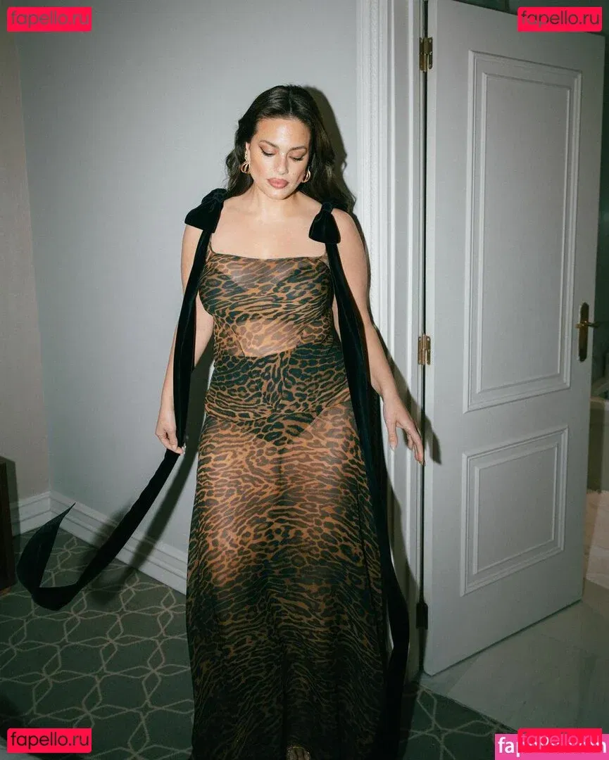 Ashley Graham Onlyfans Photo Gallery 